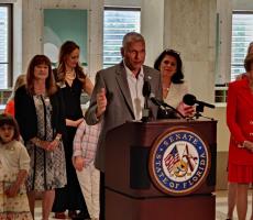 Pradeep Bhide speaking at the Florida State Capitol